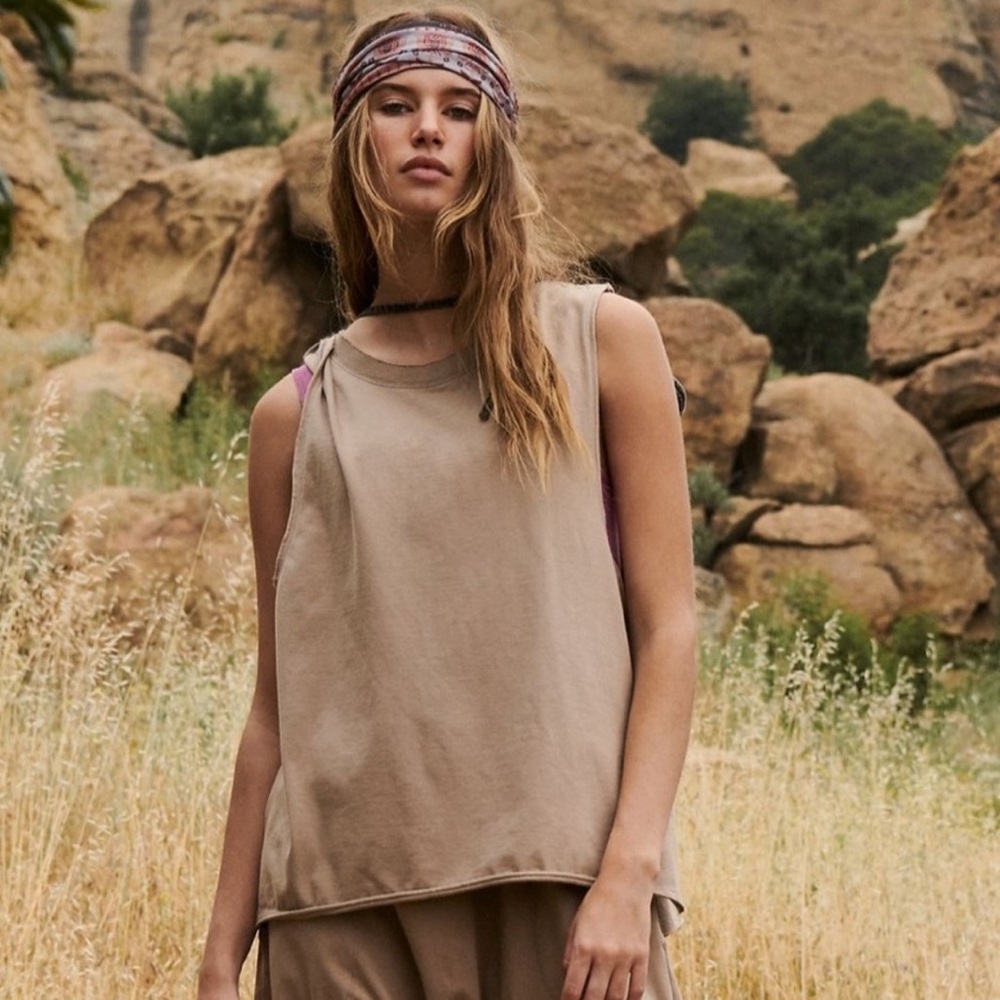 πΊπΈ Free People FP Movement Hot Shot Relaxed Tank πΊπΈ USA American Flag - Picture 5 of 6